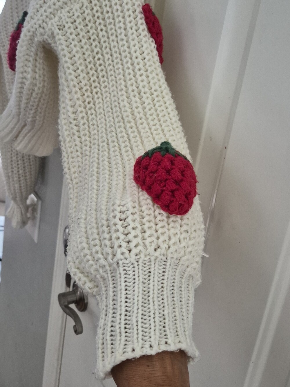 Strawberry Chucky Unique sweater Trendy Crochet One Size Medium 8 Womens - Picture 3 of 13